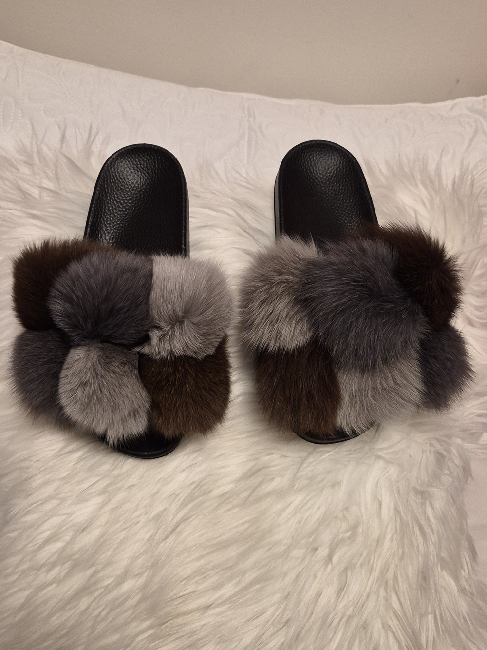 Women's Faux Fur Slide Sandals in Gray & Brown
